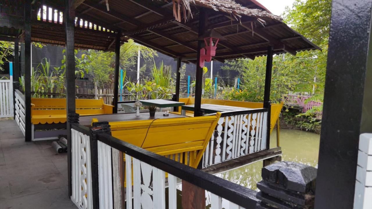 Mykampung Chalet Hotel Ipoh Buitenkant foto