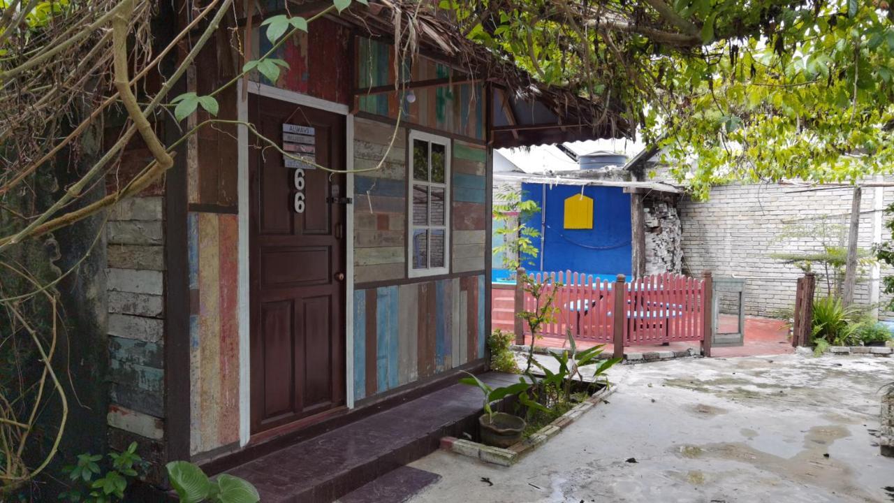 Mykampung Chalet Hotel Ipoh Buitenkant foto