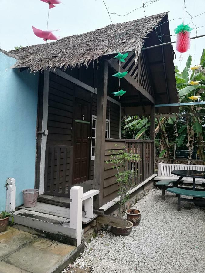 Mykampung Chalet Hotel Ipoh Buitenkant foto