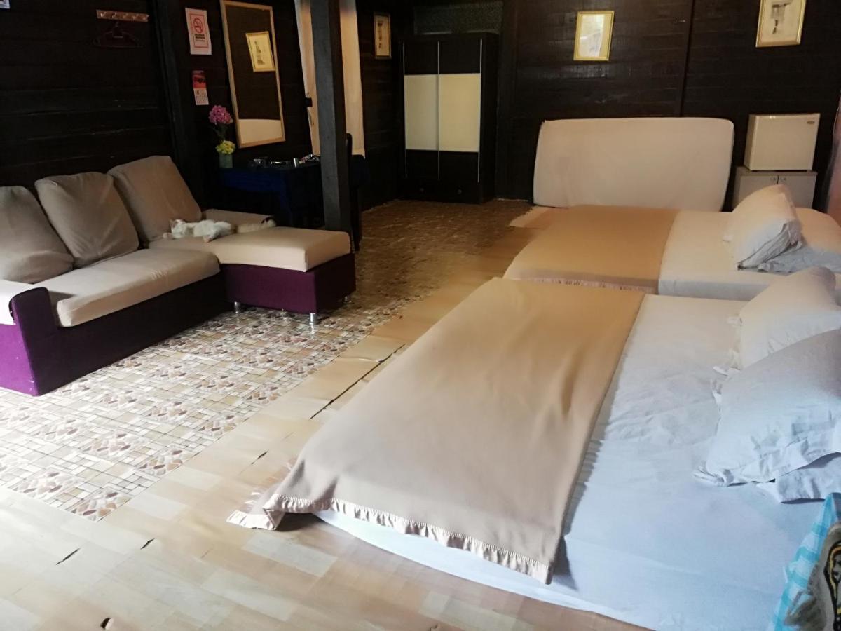 Mykampung Chalet Hotel Ipoh Buitenkant foto